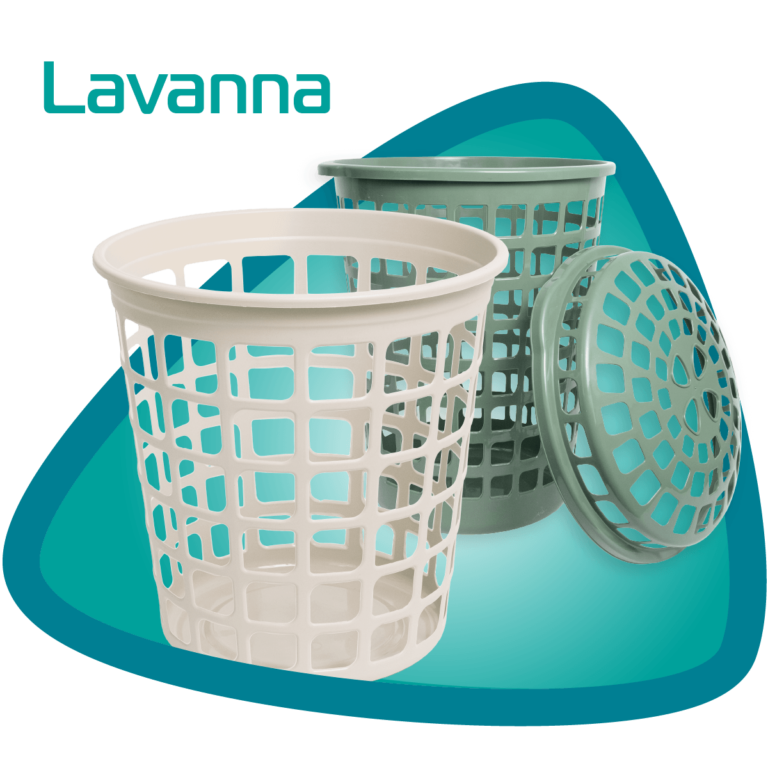 Cesto de roupas coloridos